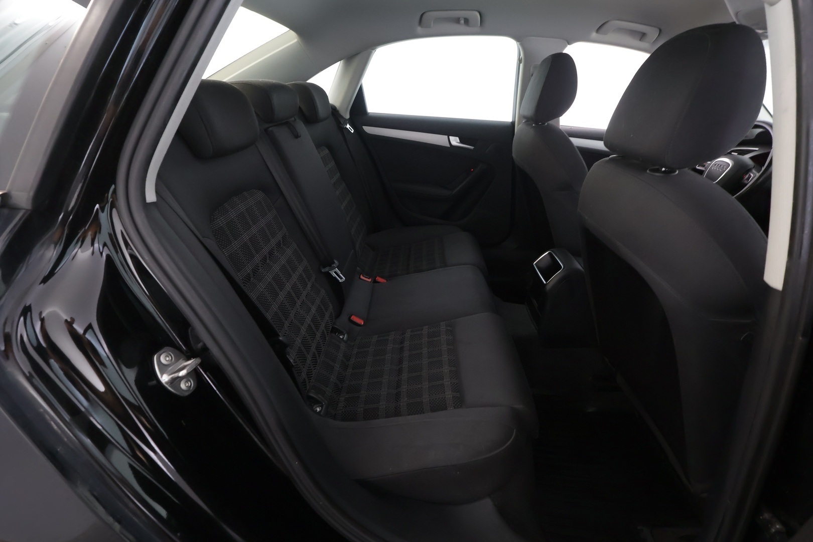 AUDI A4 2011