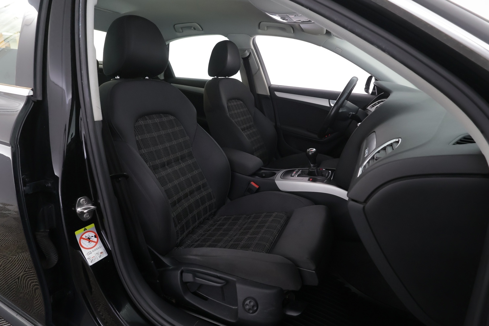 AUDI A4 2011