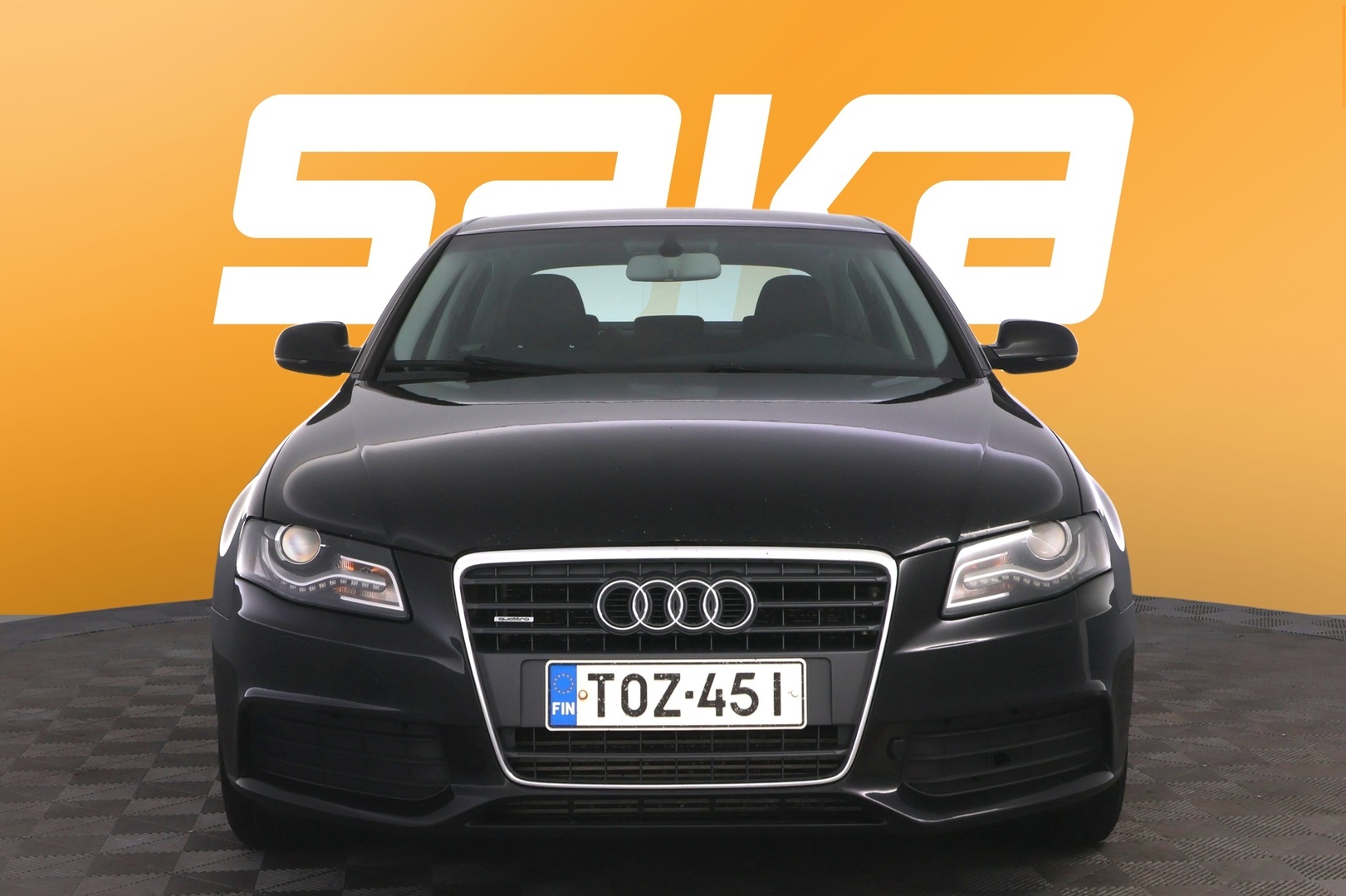 AUDI A4 2011