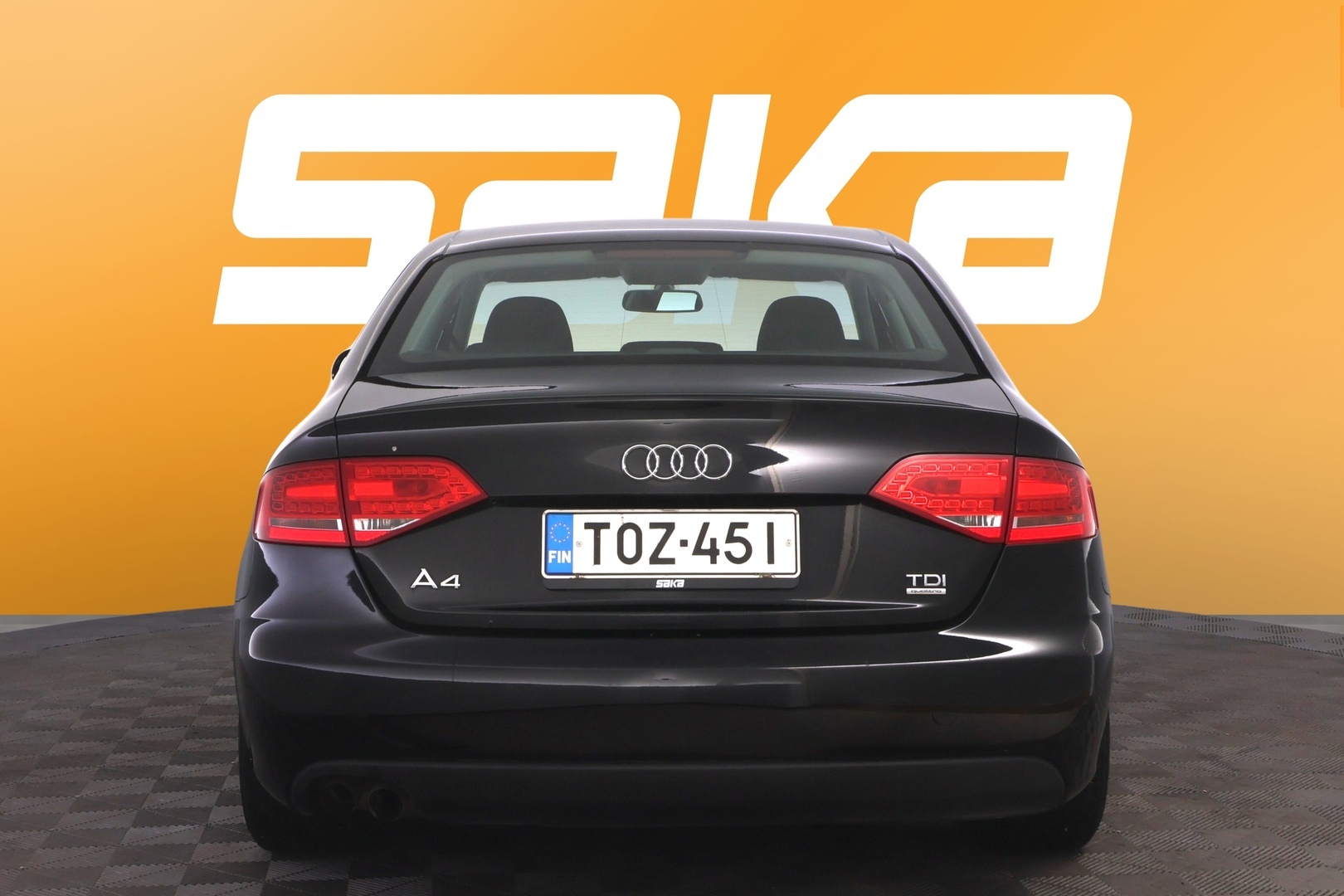 AUDI A4 2011