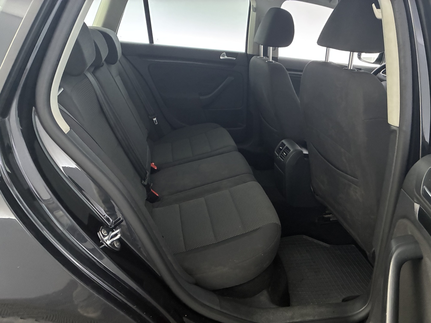 VOLKSWAGEN Golf 2010