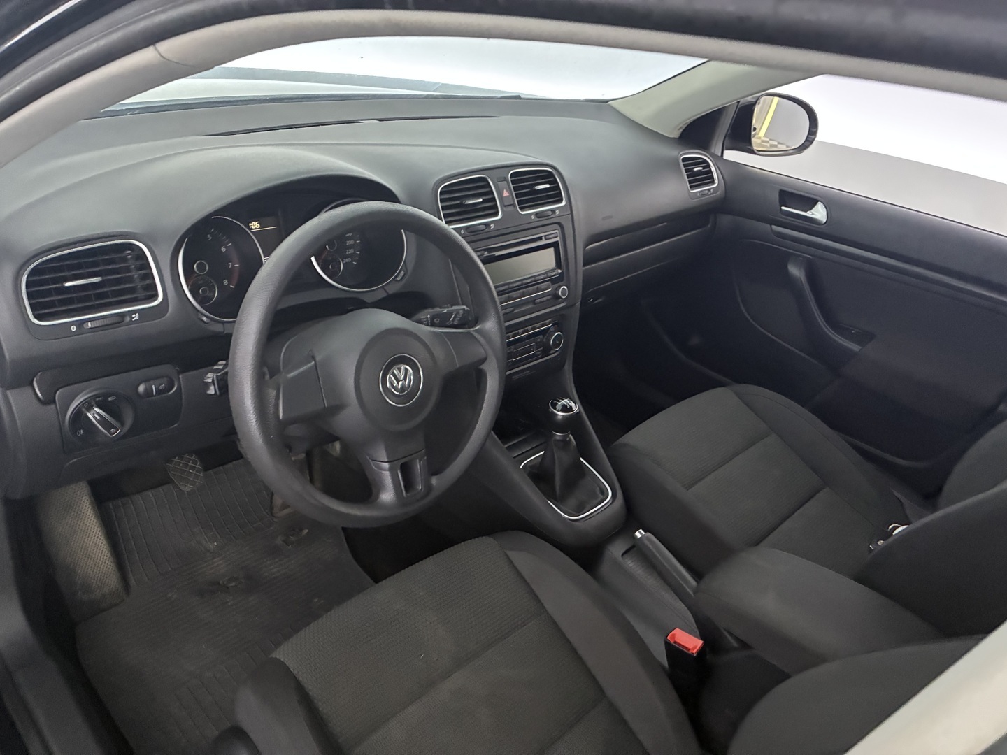 VOLKSWAGEN Golf 2010