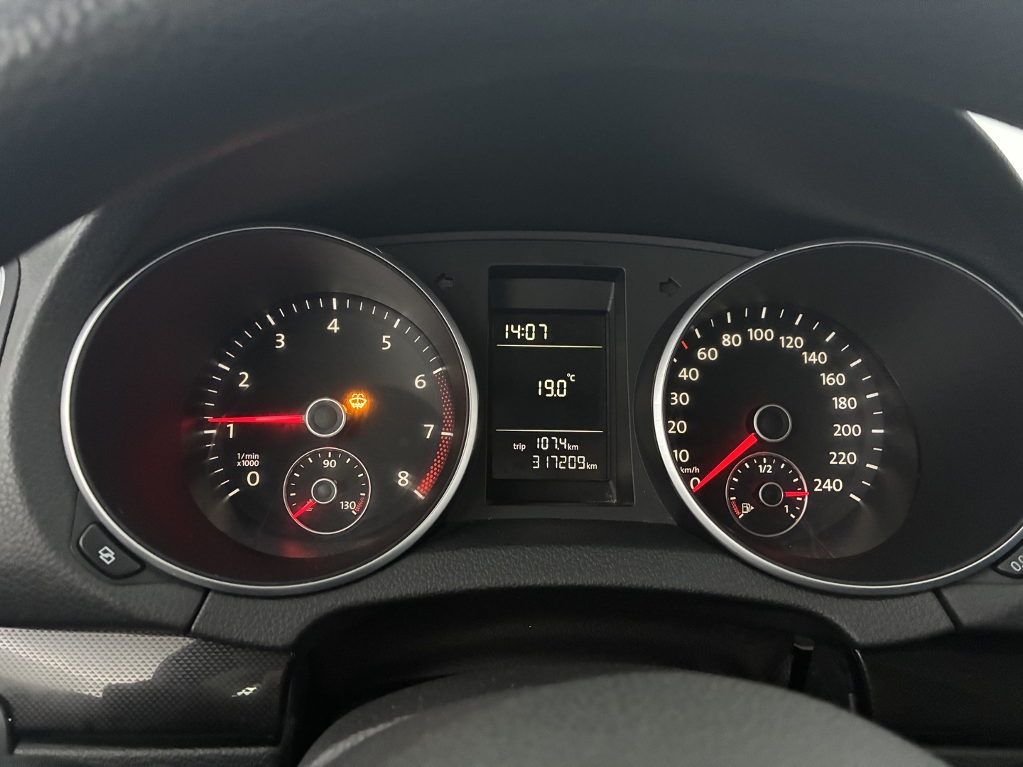 VOLKSWAGEN Golf 2010