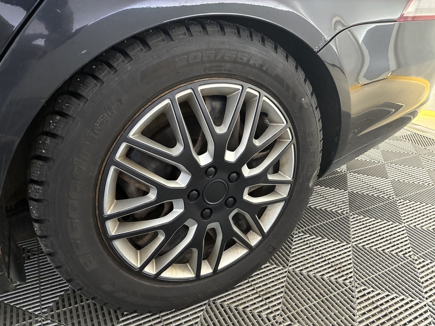 VOLKSWAGEN Golf 2010