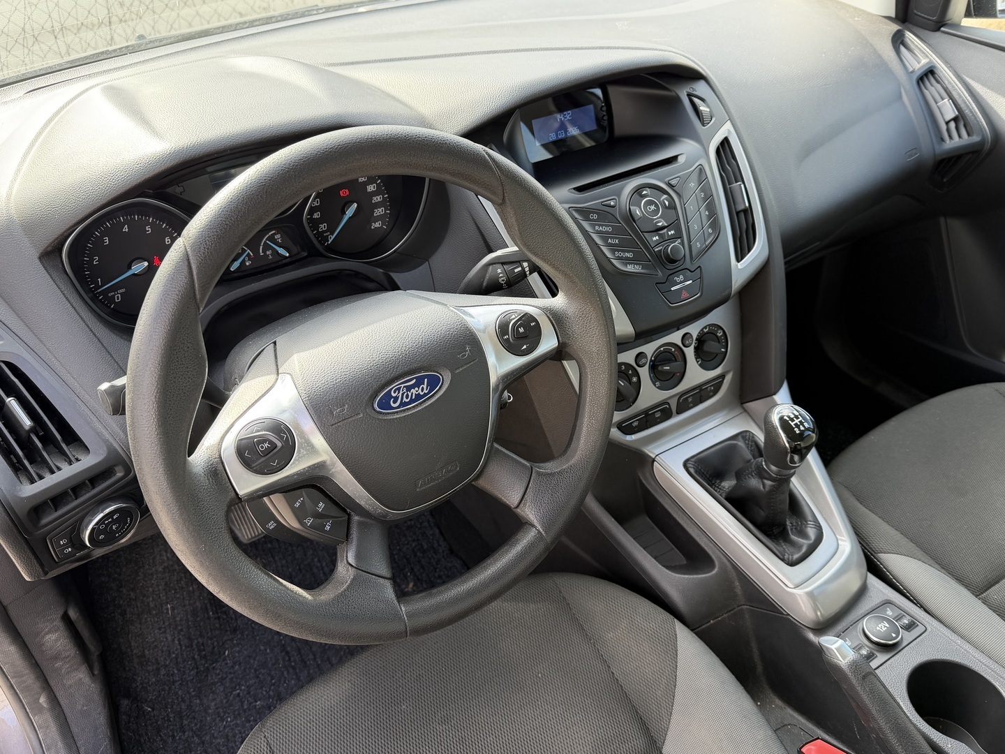 FORD Focus 2012