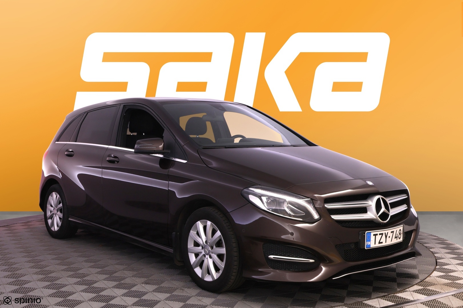 MERCEDES-BENZ B 2016