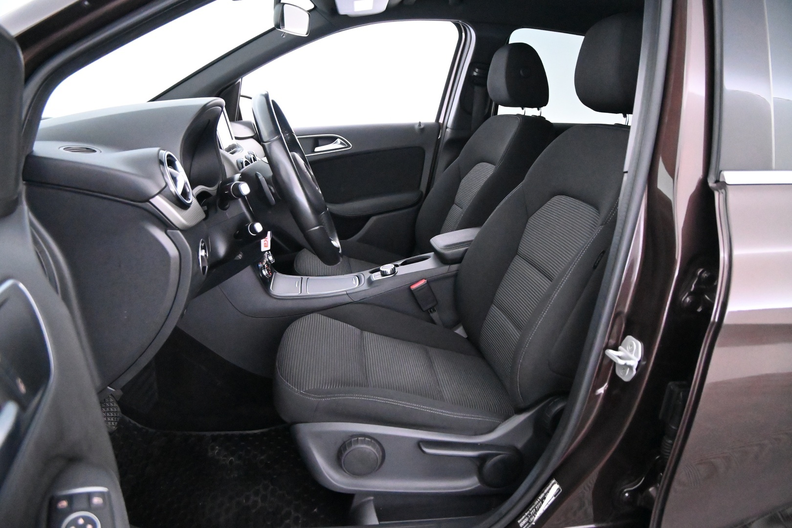 MERCEDES-BENZ B 2016