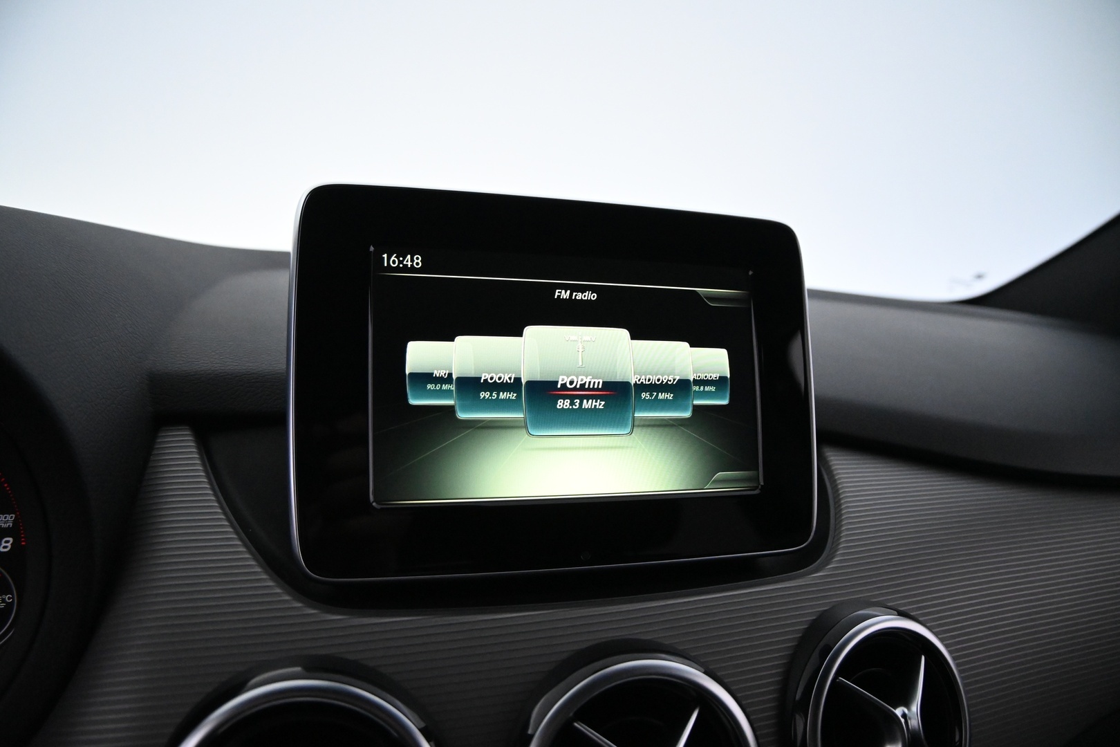 MERCEDES-BENZ B 2016