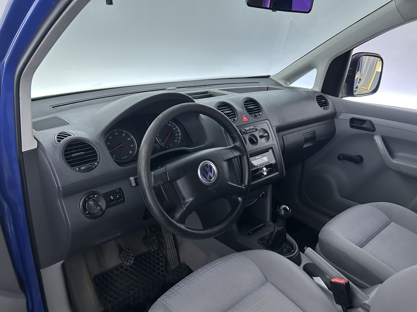 VOLKSWAGEN Caddy 2006