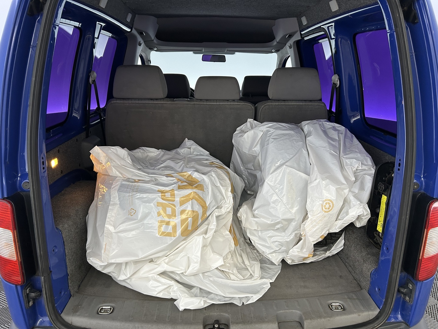 VOLKSWAGEN Caddy 2006