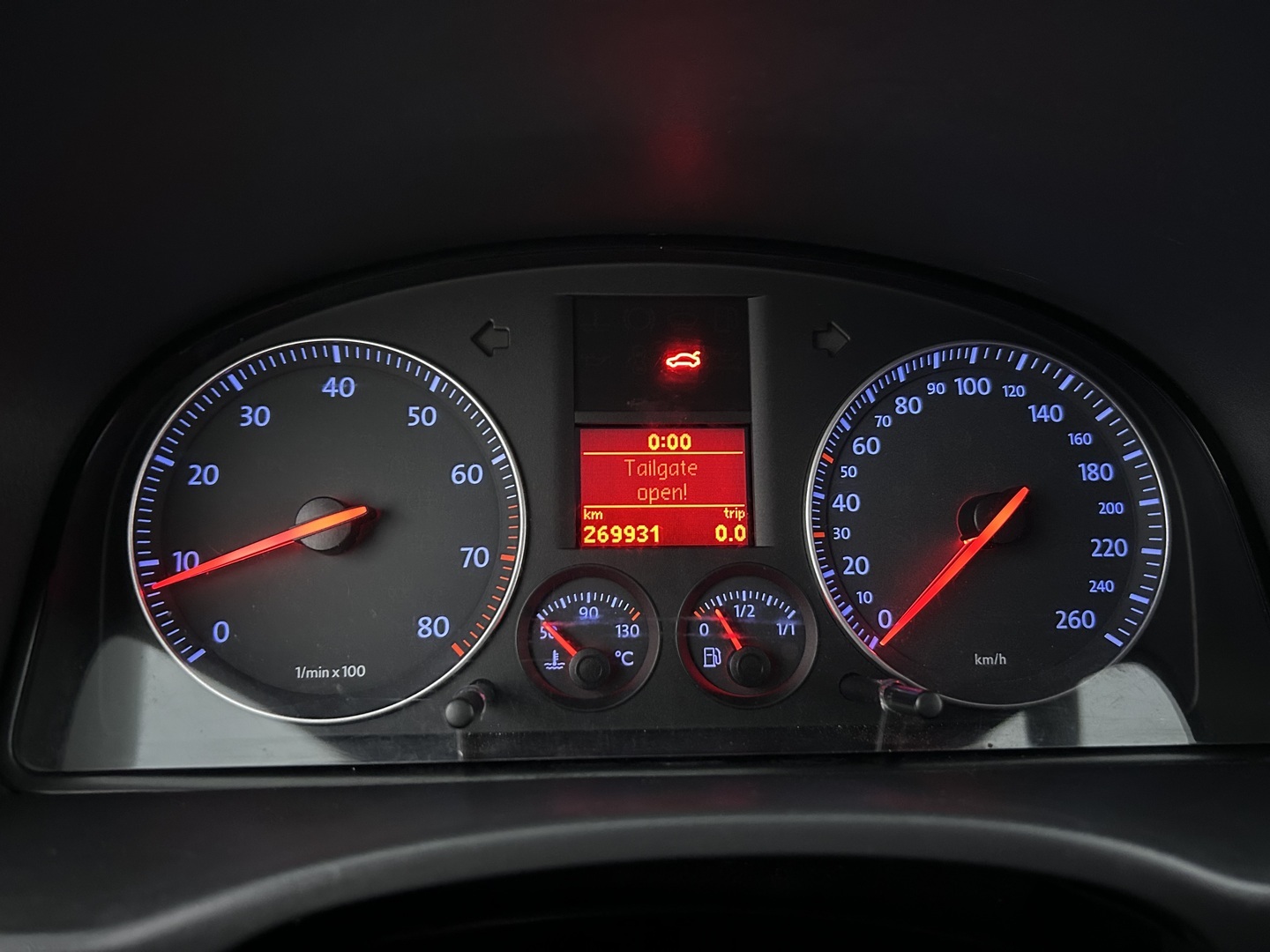 VOLKSWAGEN Caddy 2006