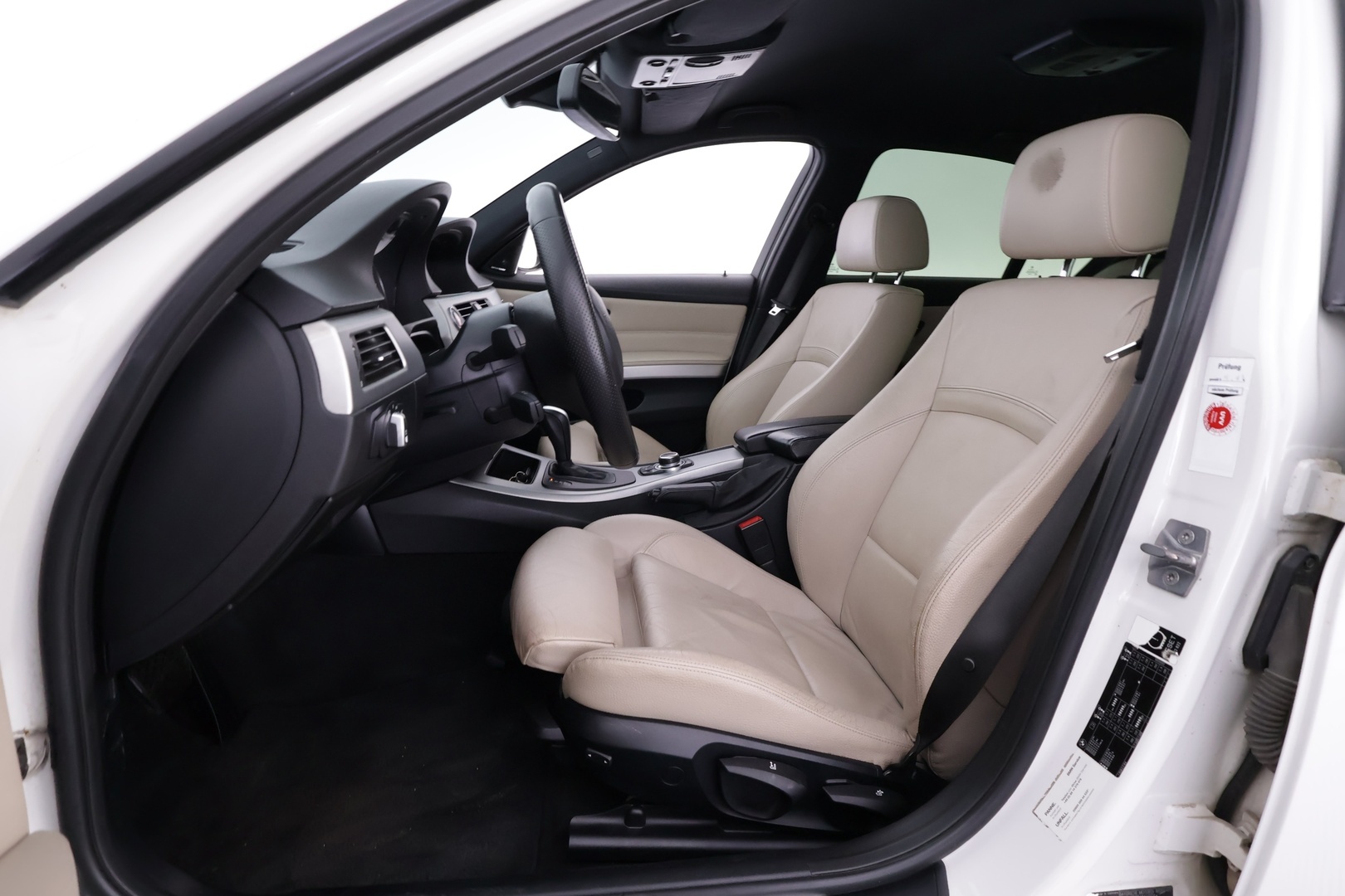 BMW 320 2011