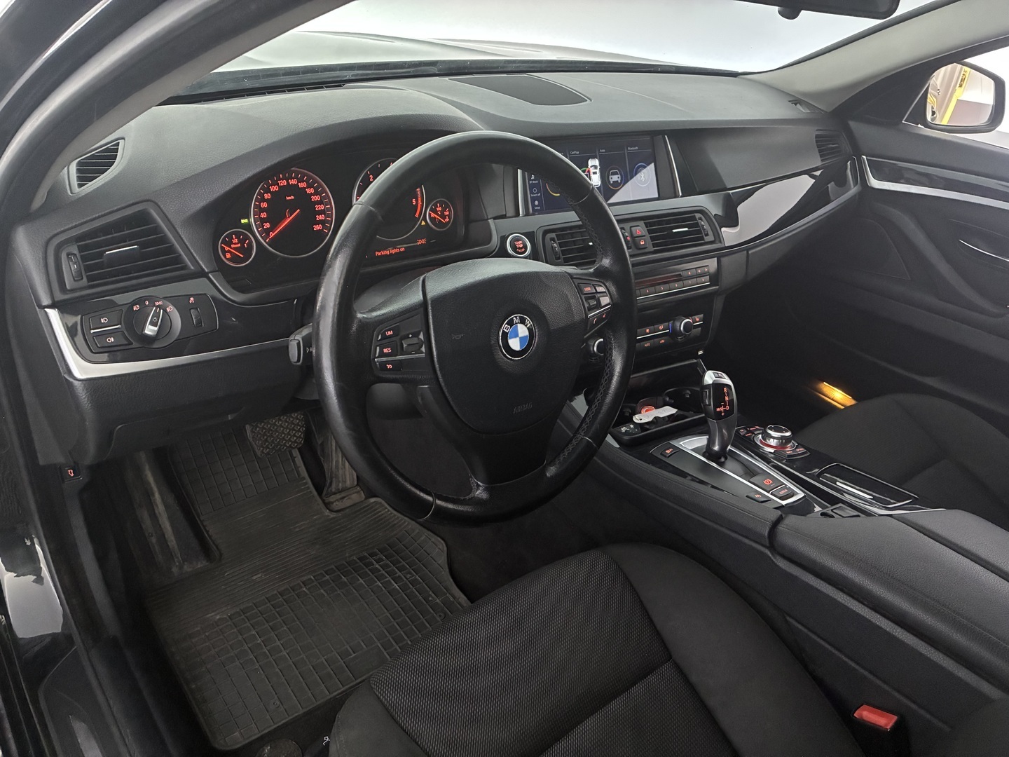 BMW 525 2011