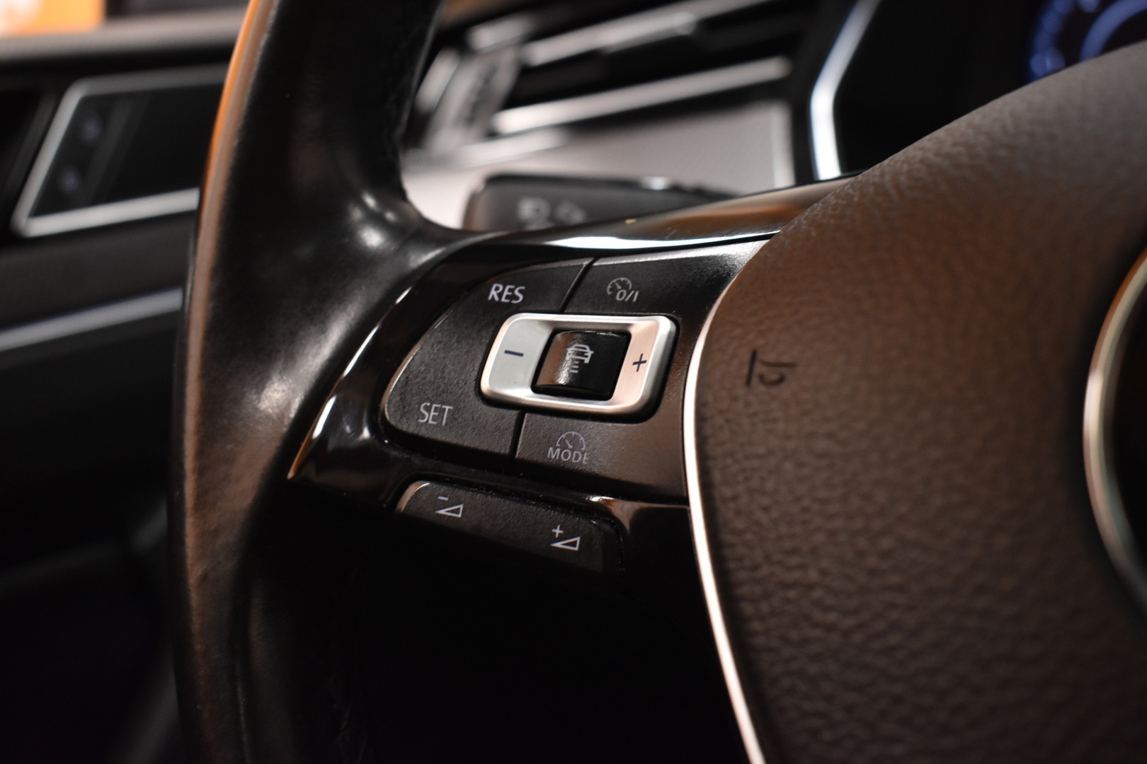 VOLKSWAGEN Passat 2017