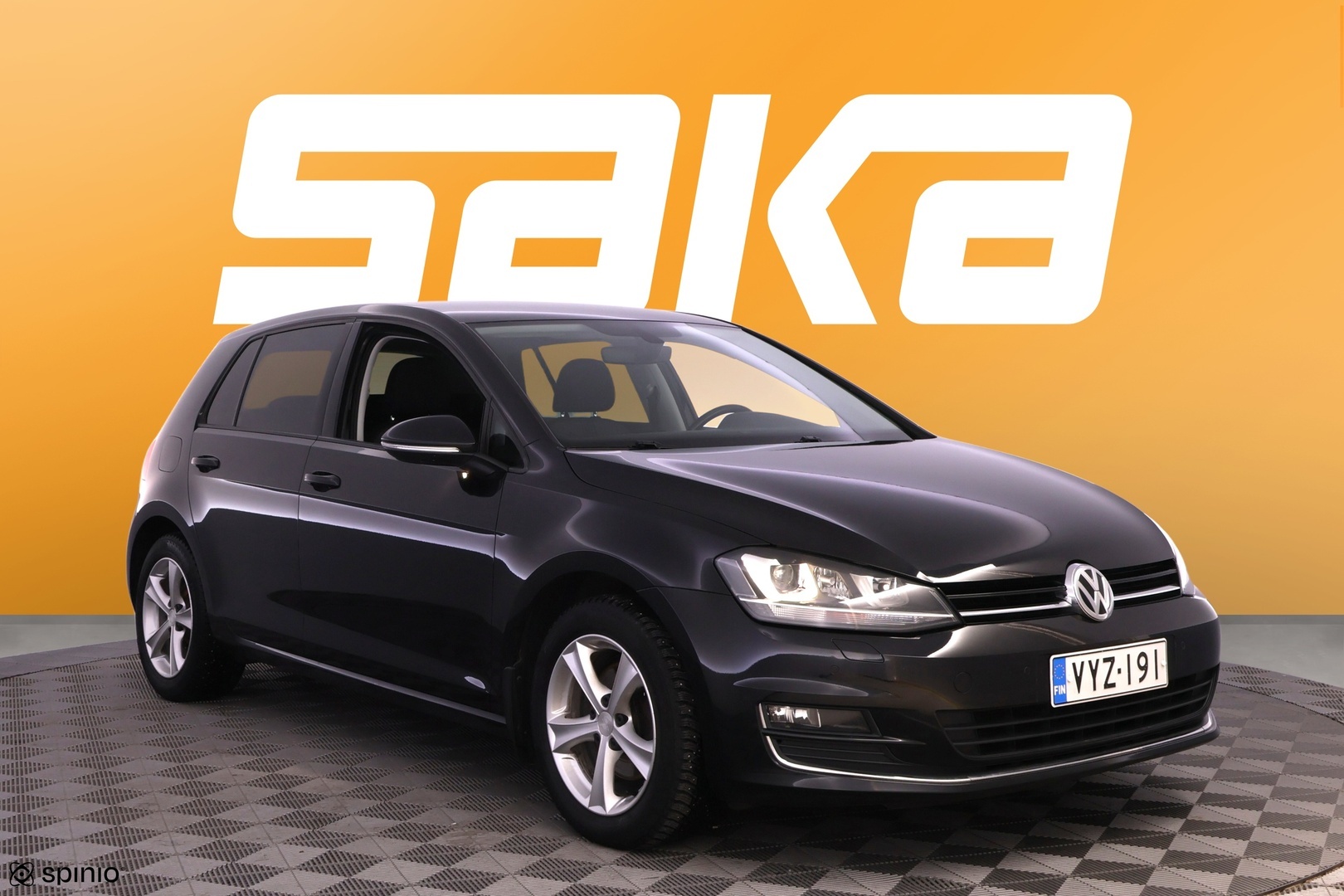 VOLKSWAGEN Golf 2016