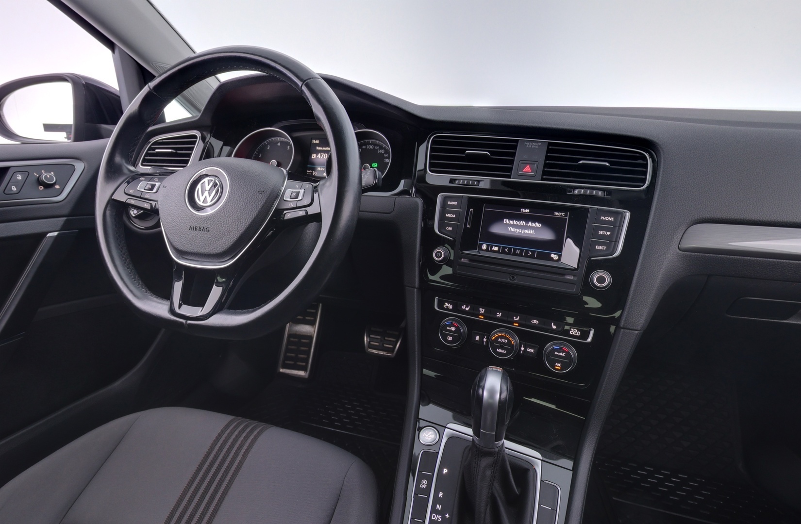 VOLKSWAGEN Golf 2016