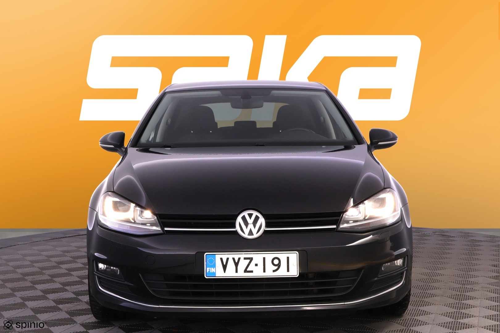 VOLKSWAGEN Golf 2016