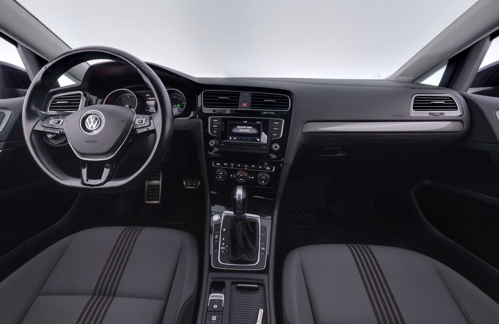 VOLKSWAGEN Golf 2016