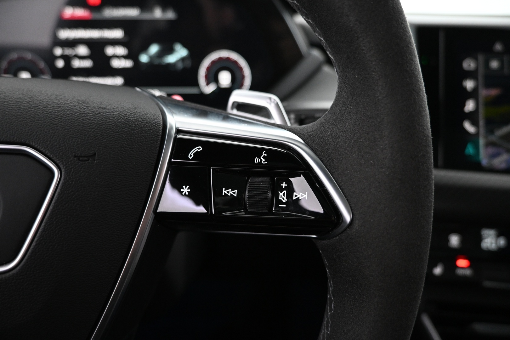 AUDI E-TRON GT RS 2023