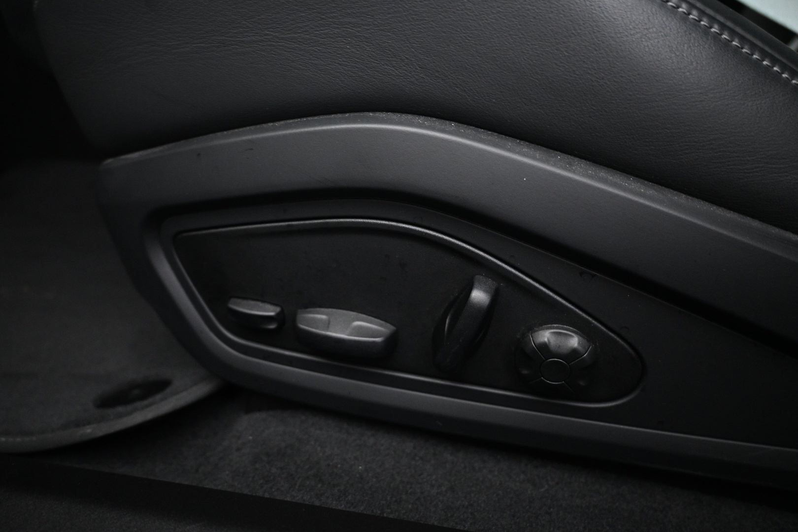 AUDI E-TRON GT RS 2023