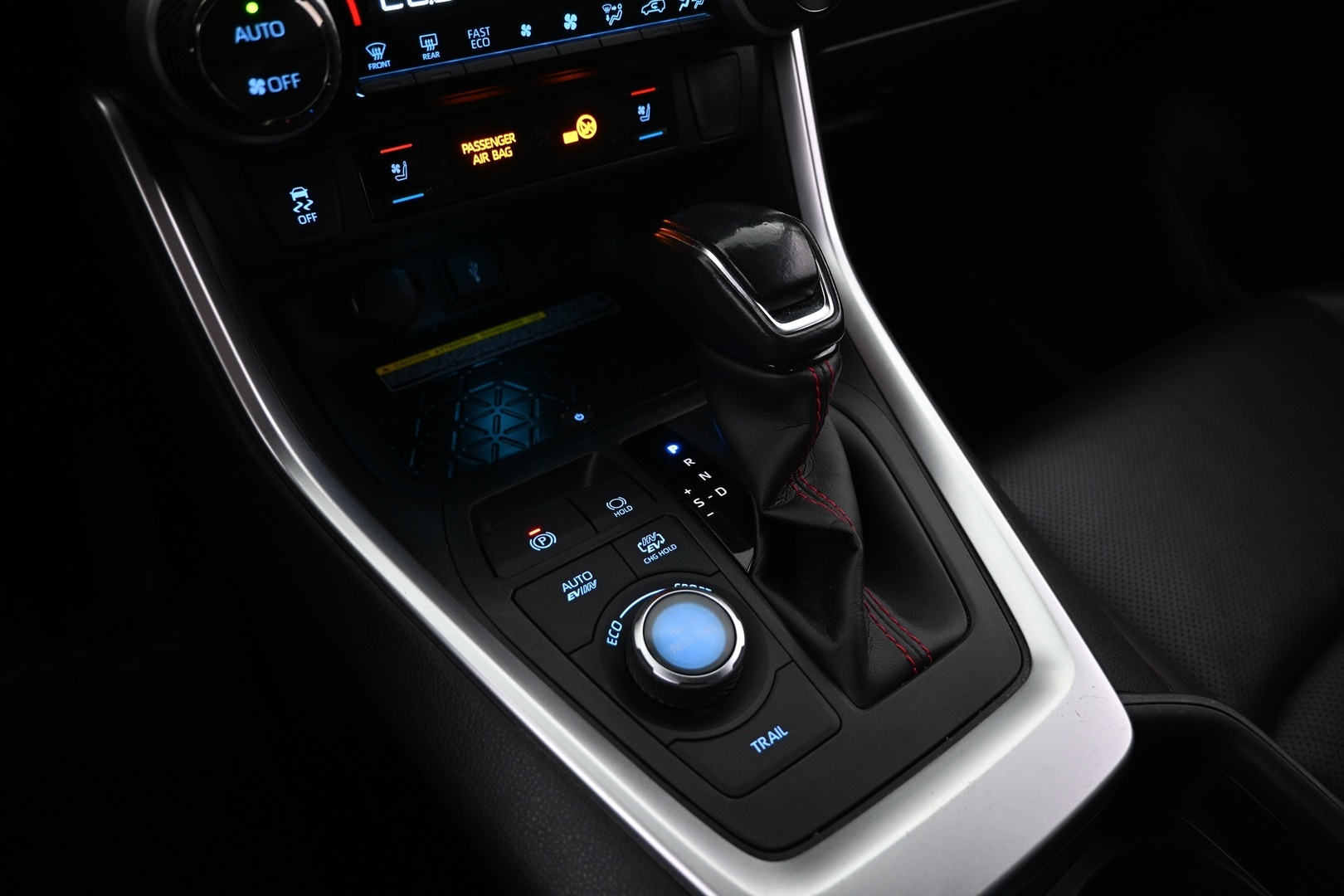 TOYOTA RAV4 Plug-in 2020