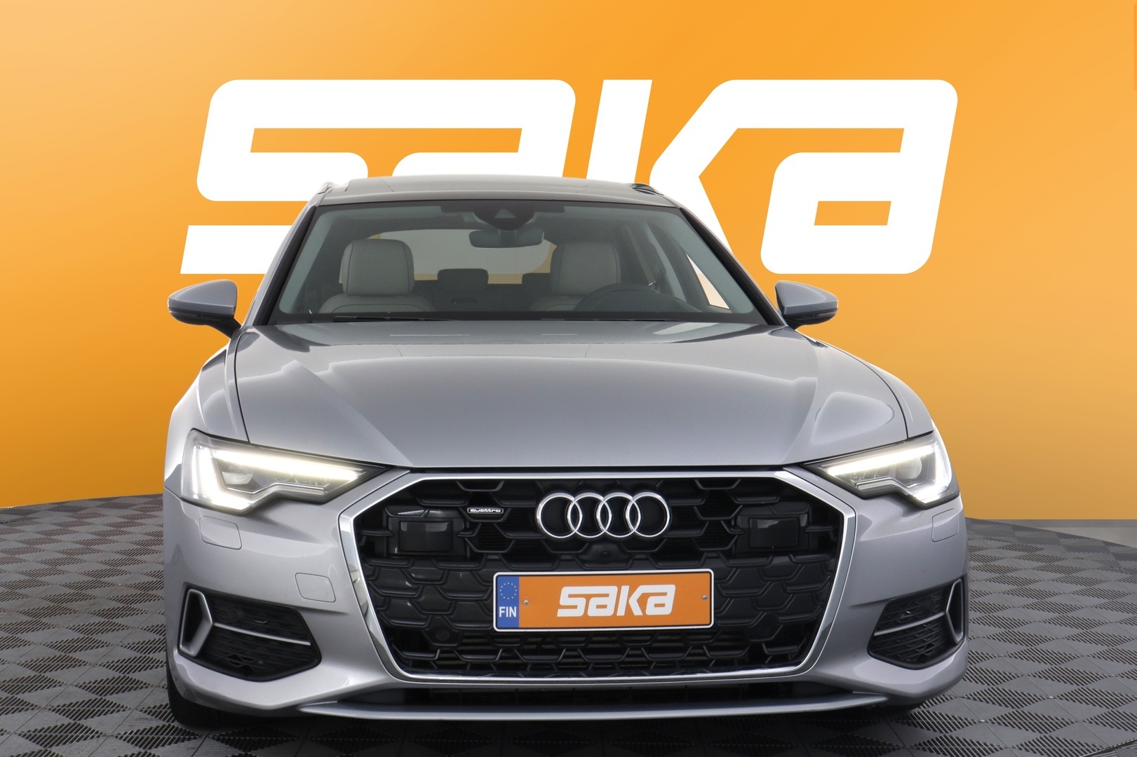 AUDI A6 2025