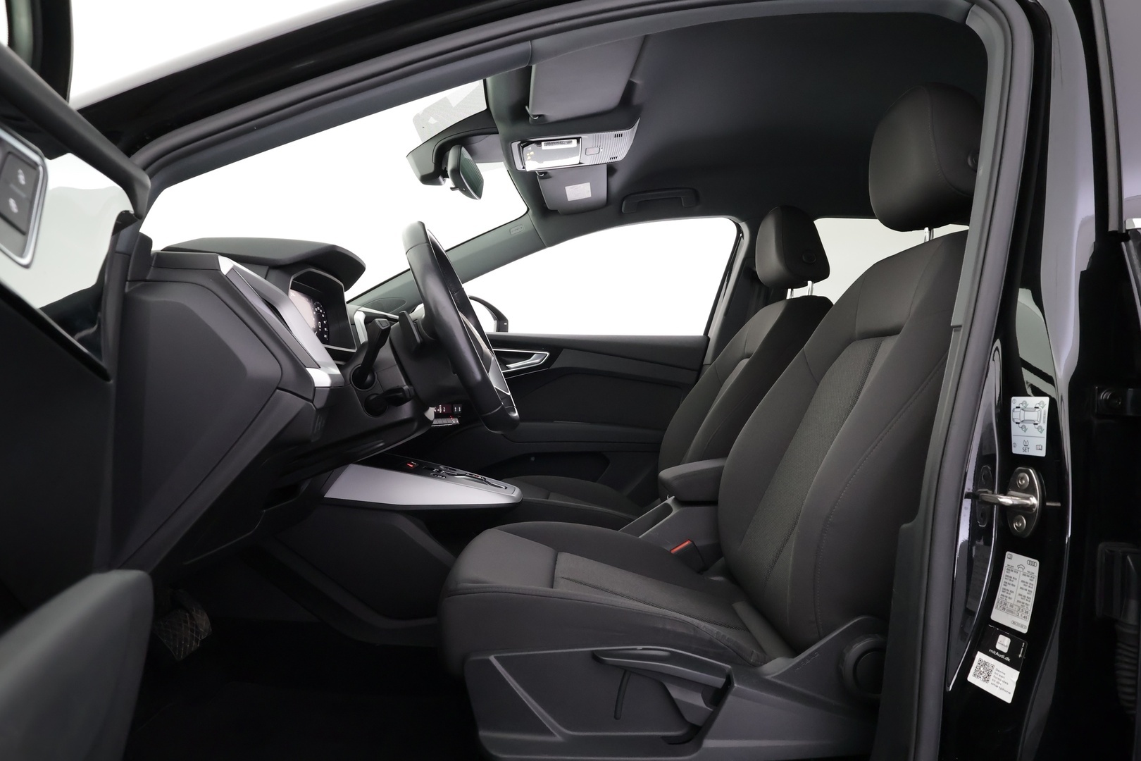 AUDI Q4 e-tron 2022