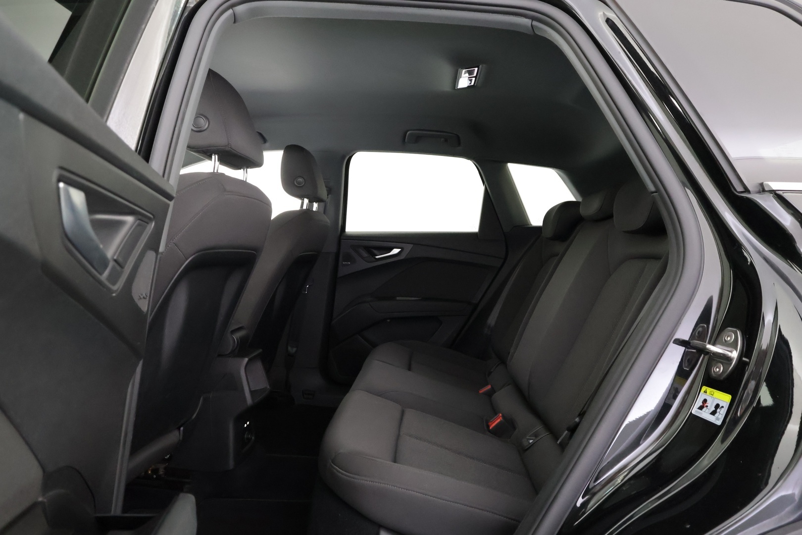 AUDI Q4 e-tron 2022