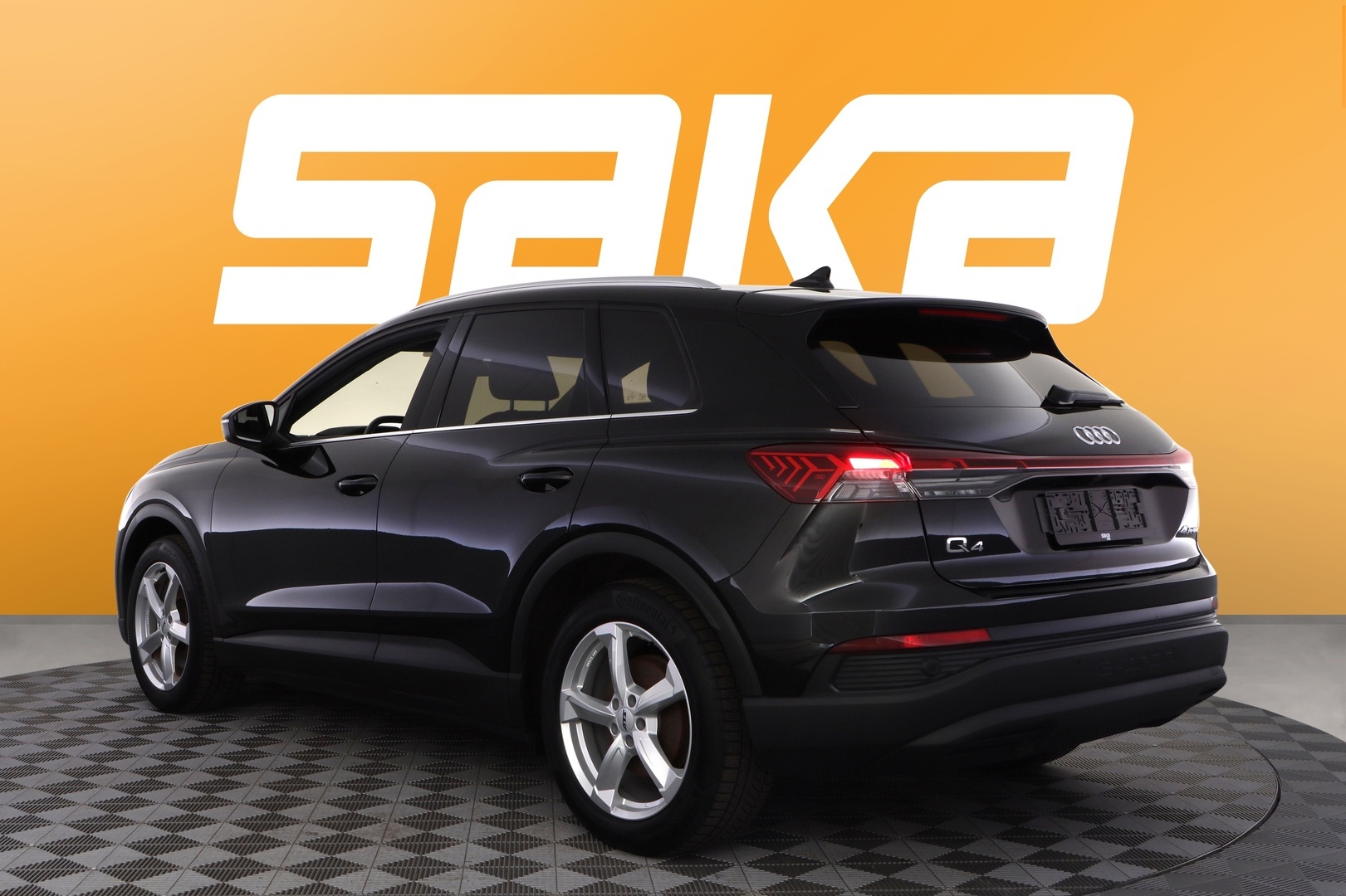 AUDI Q4 e-tron 2022