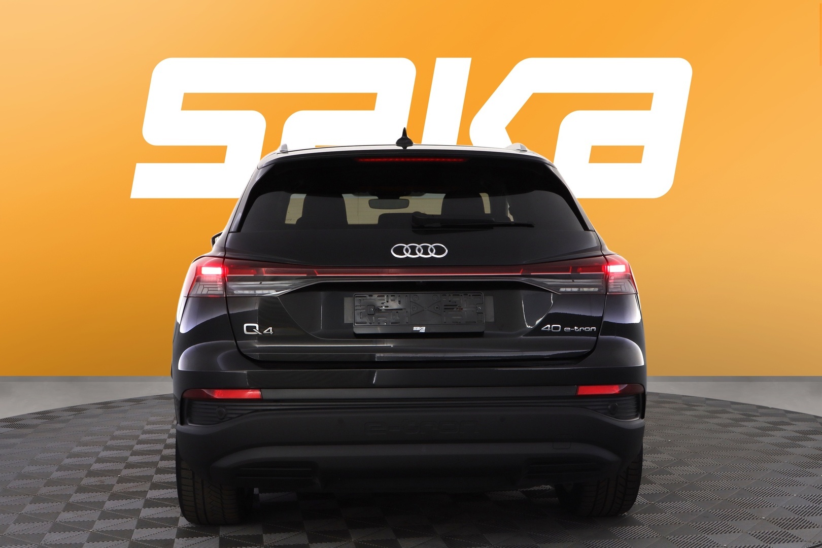 AUDI Q4 e-tron 2022