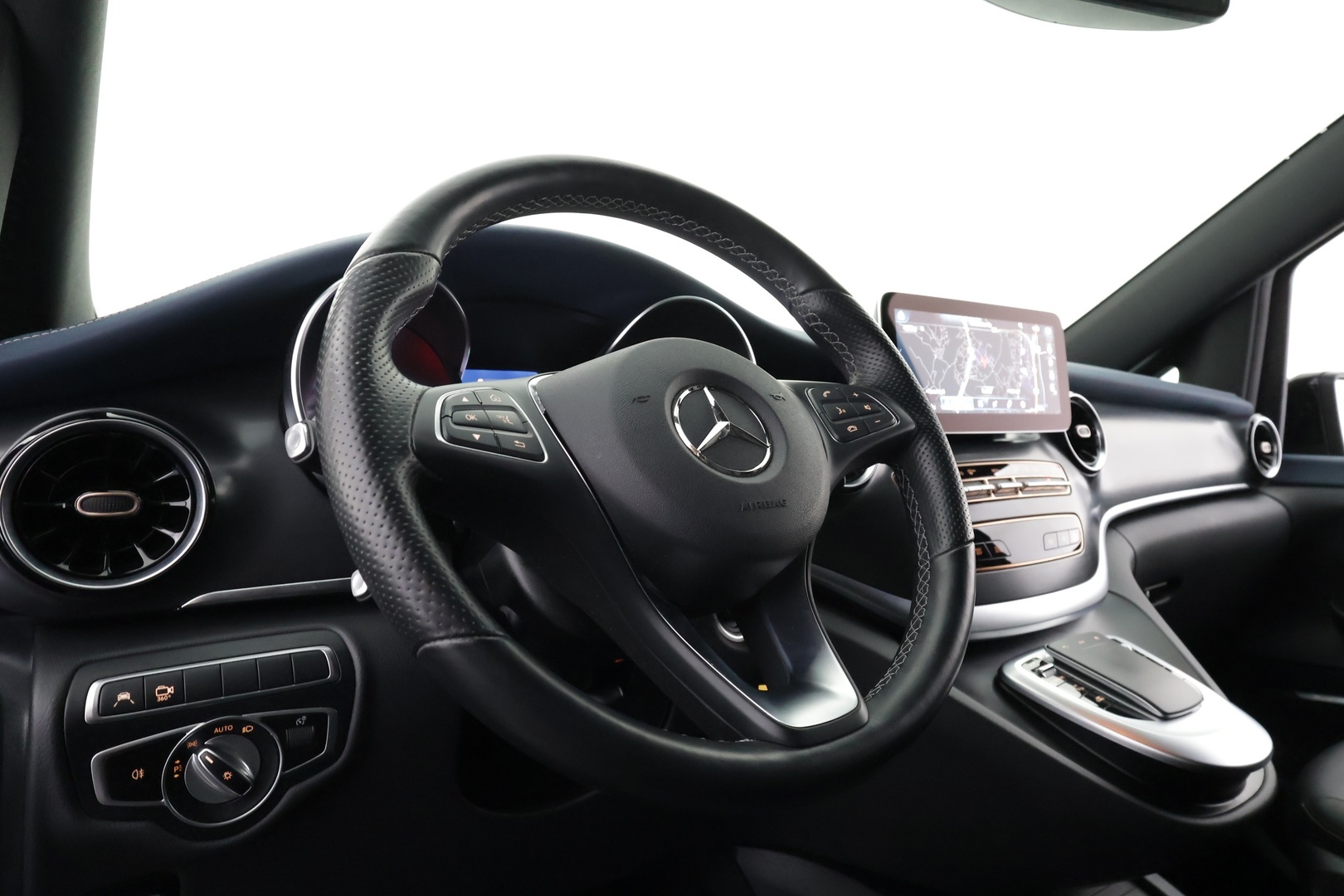 MERCEDES-BENZ EQV 2020