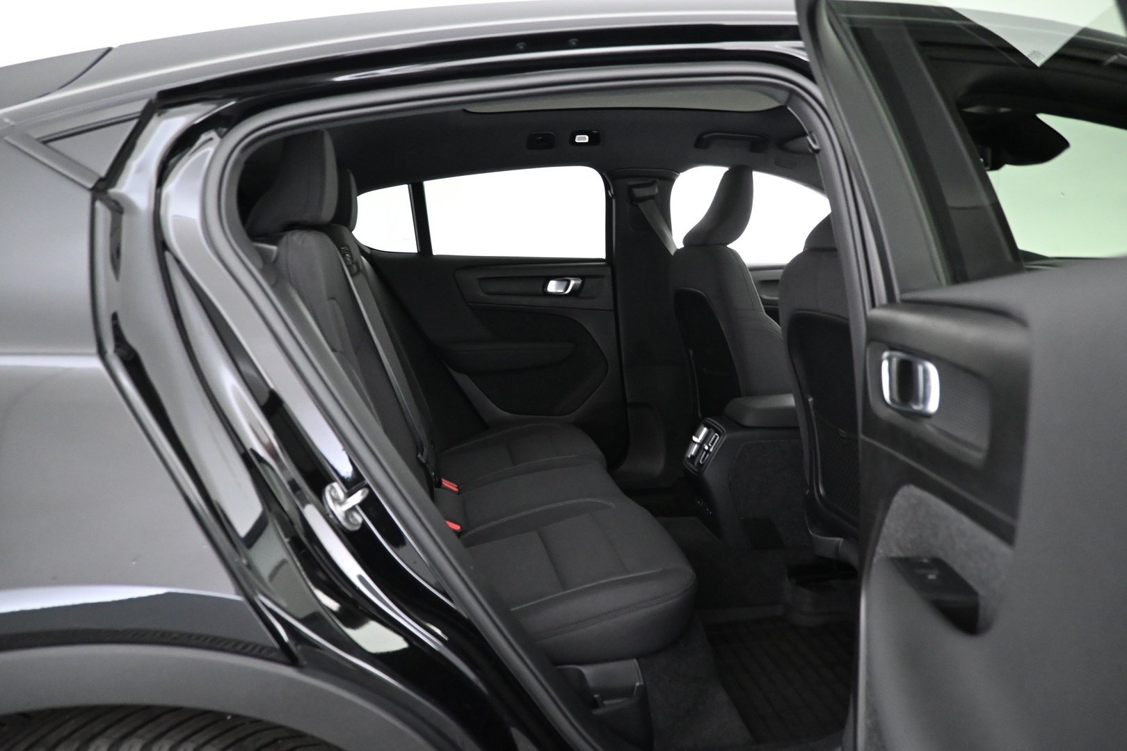 VOLVO C40 2023