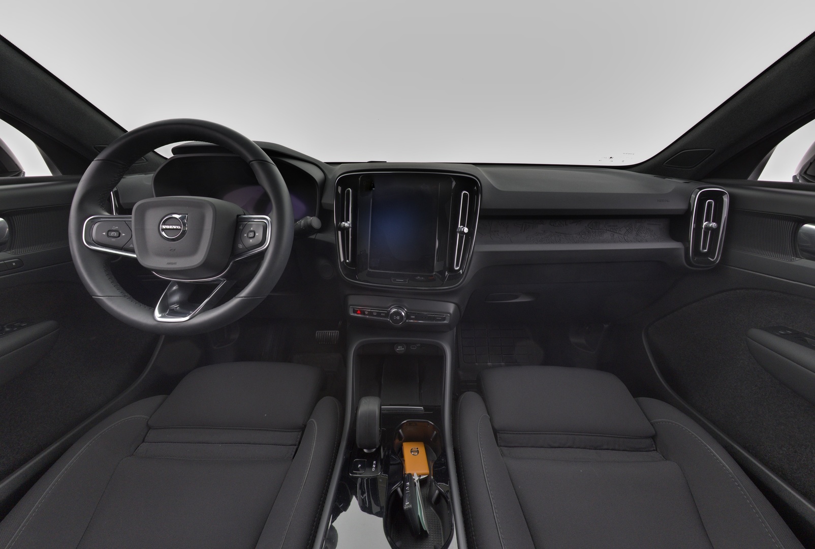 VOLVO C40 2023