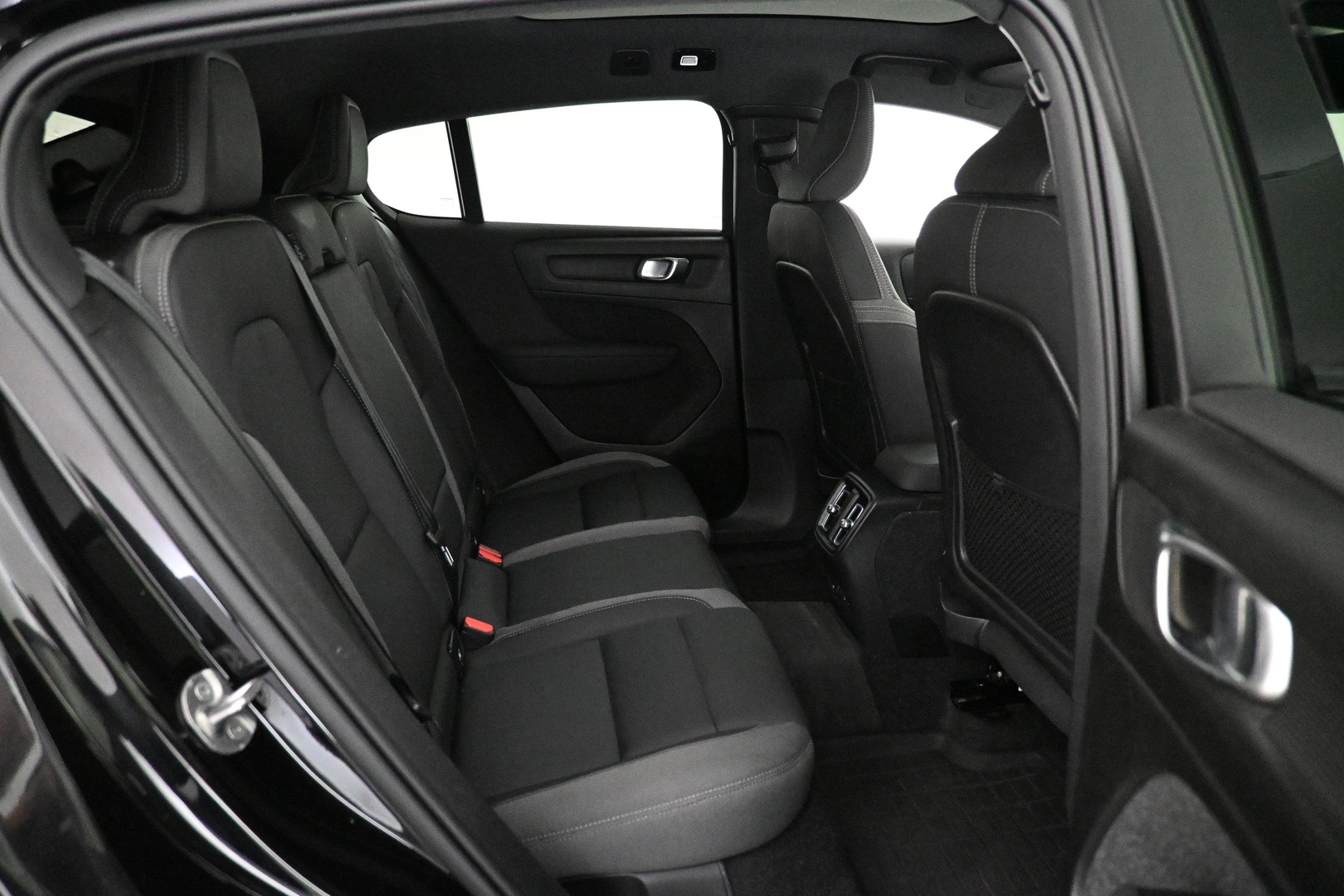 VOLVO C40 2023