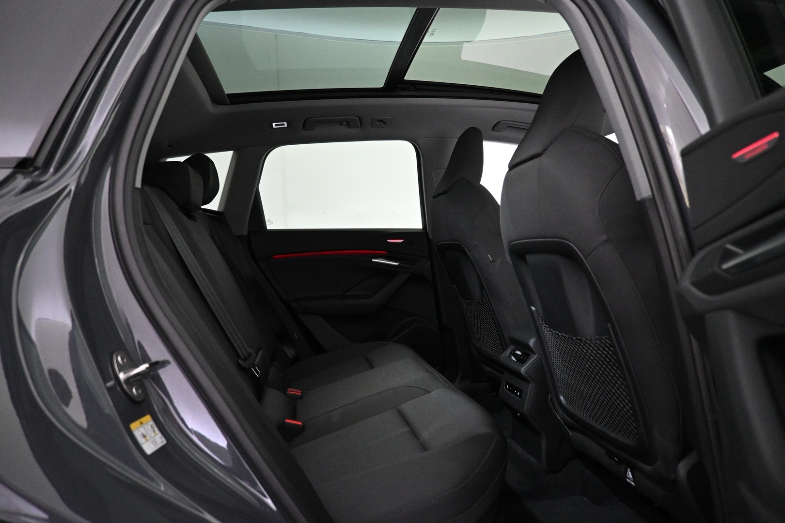 AUDI Q6 e-tron 2025