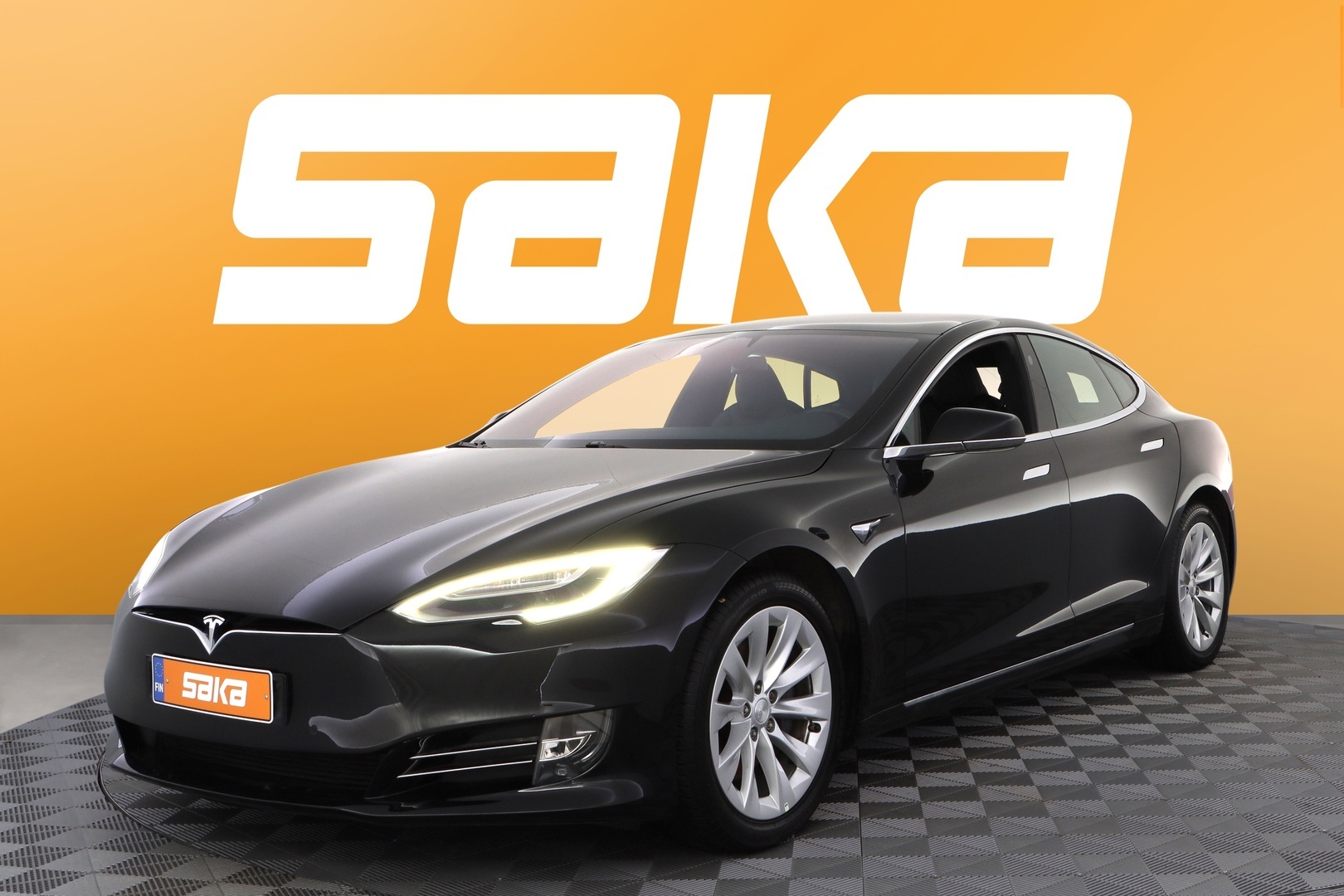 TESLA Model S 2020