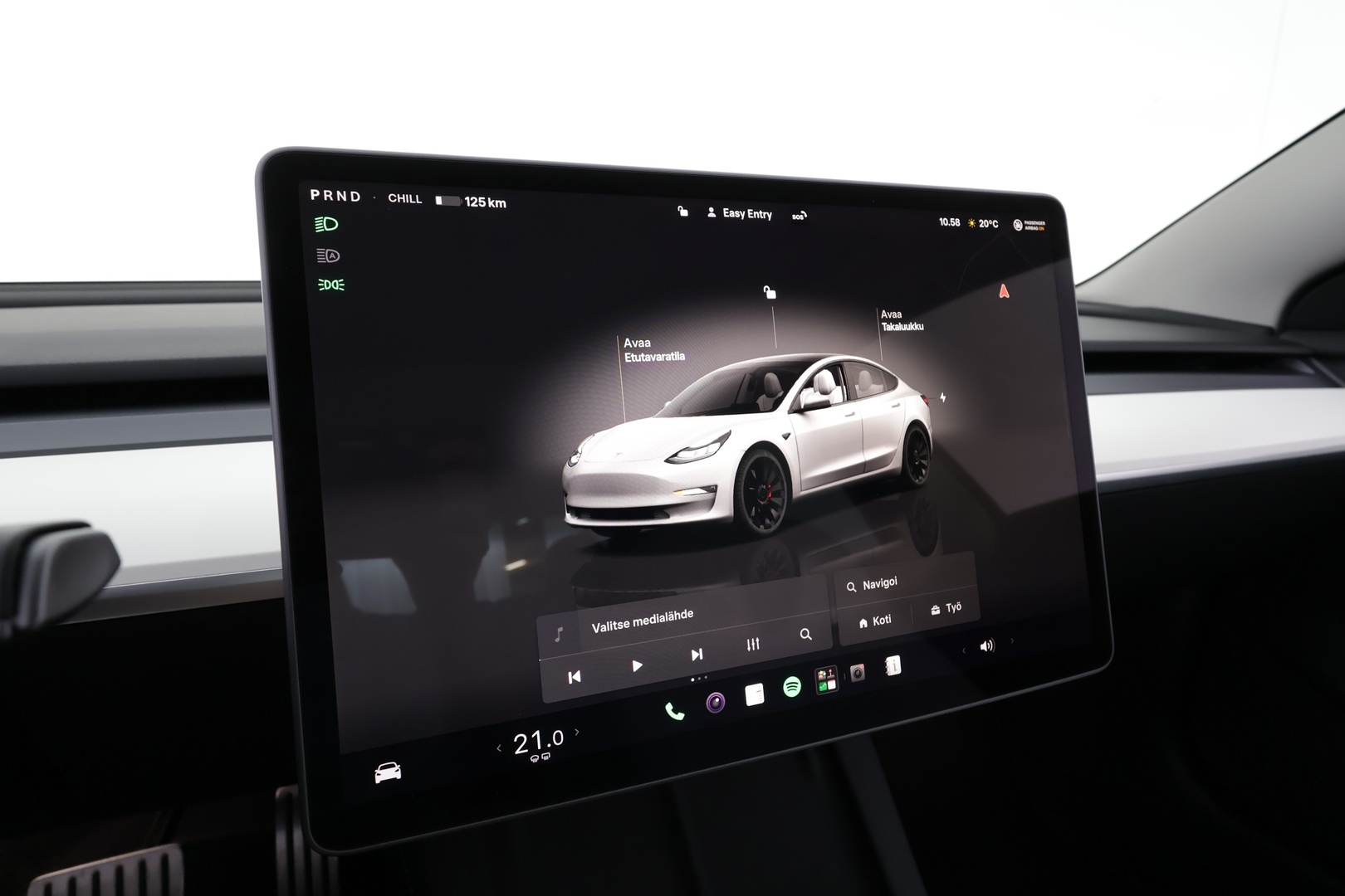 TESLA Model 3 2023