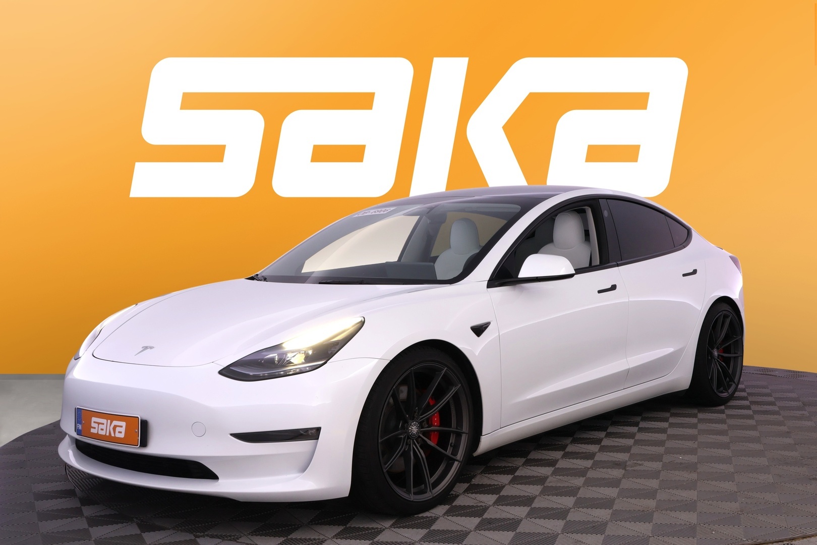 TESLA Model 3 2023
