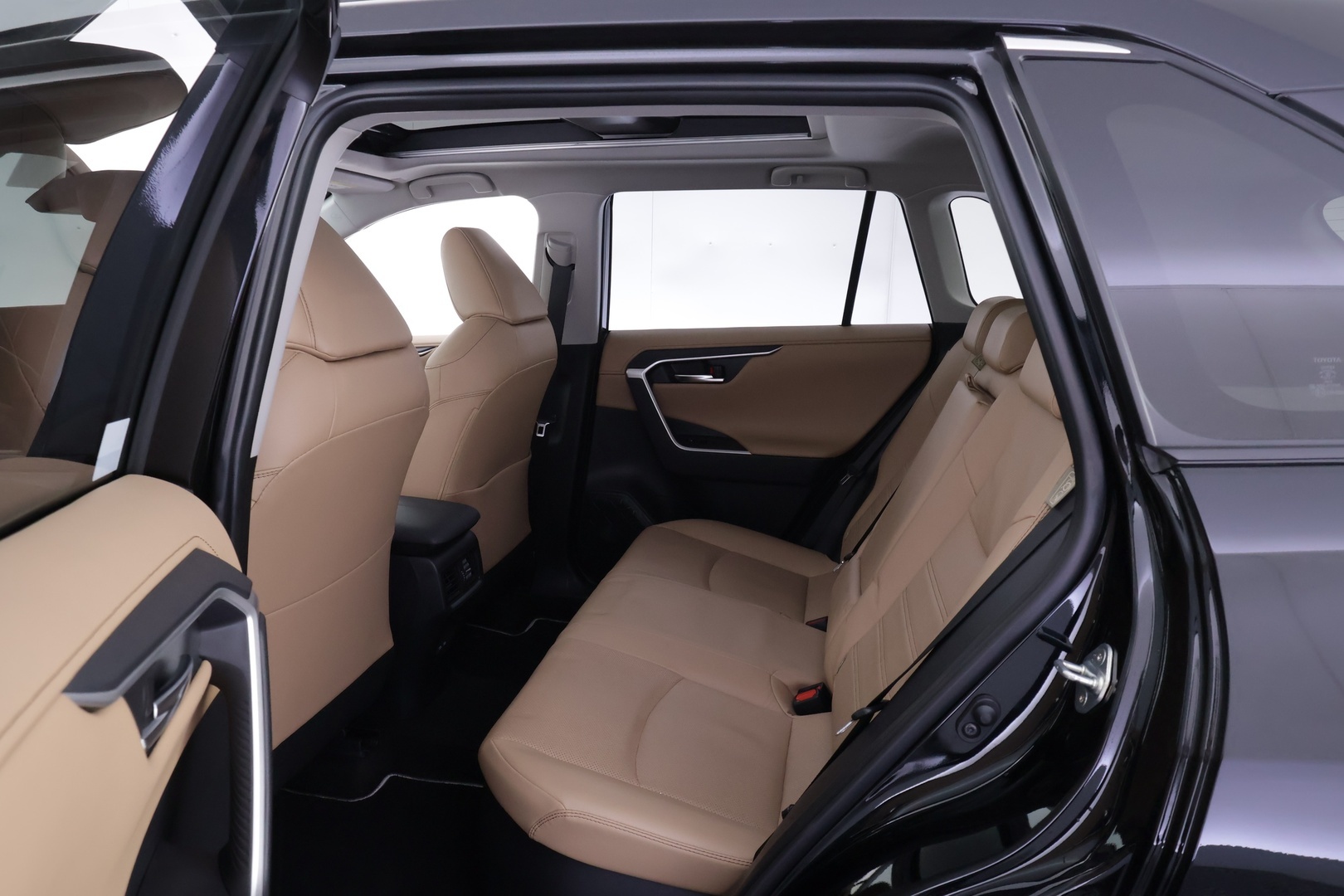 TOYOTA RAV4 2025