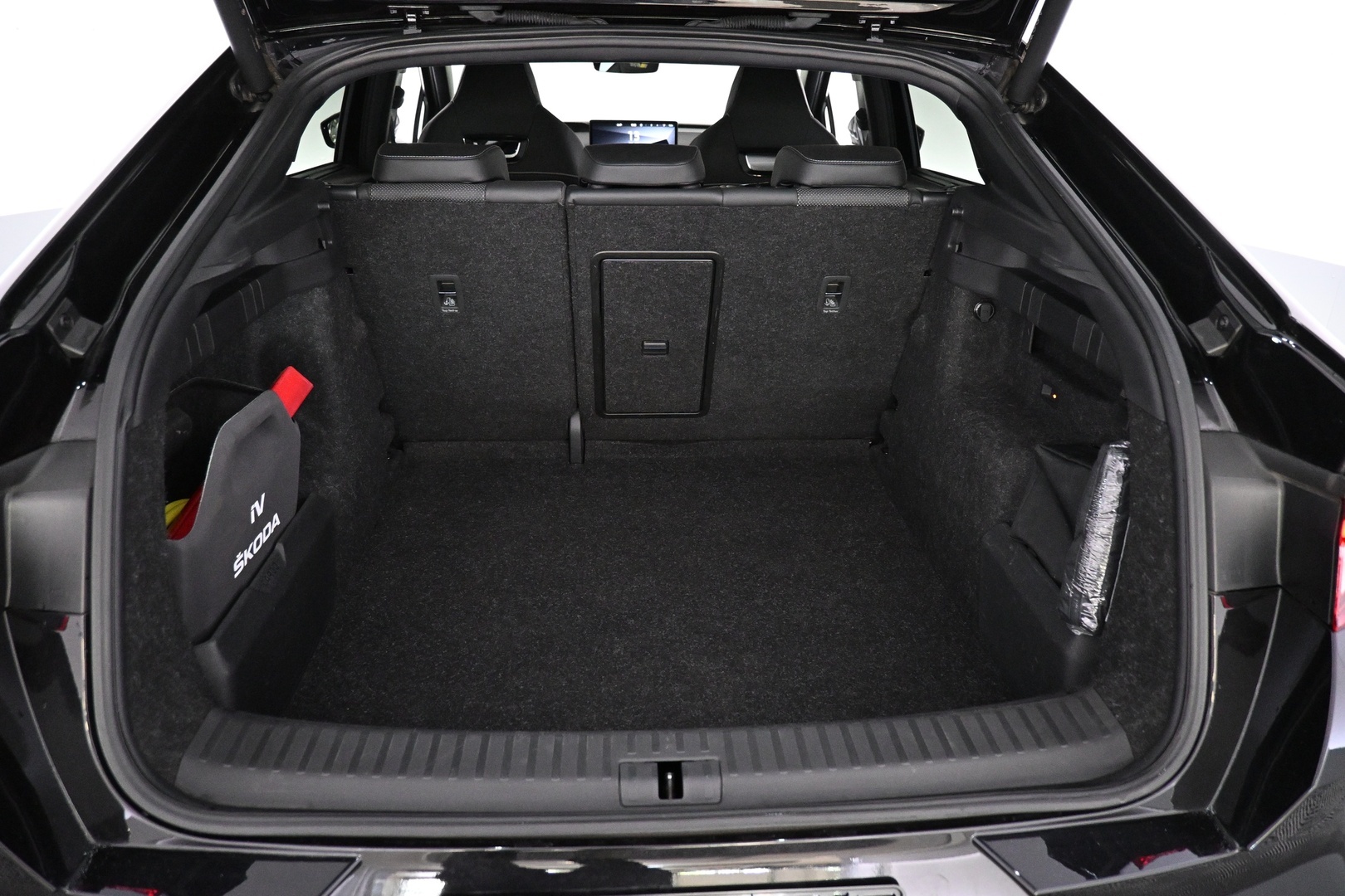 SKODA Enyaq 2023