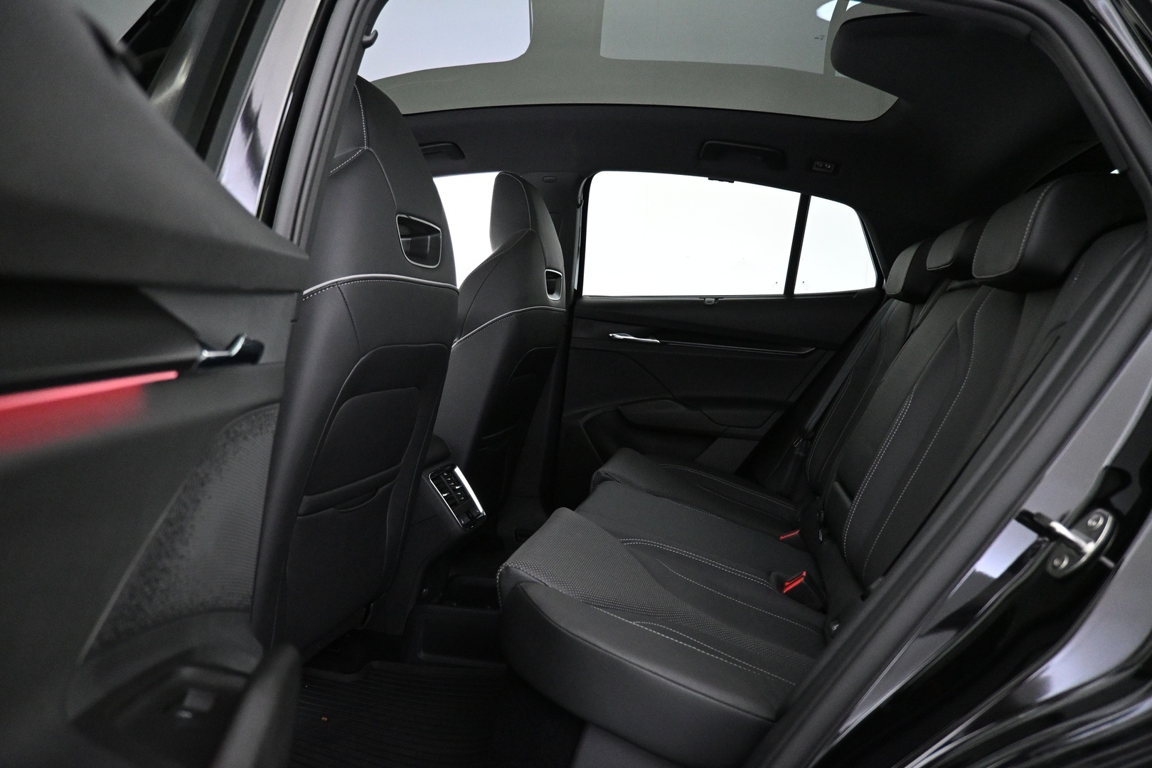 SKODA Enyaq 2023