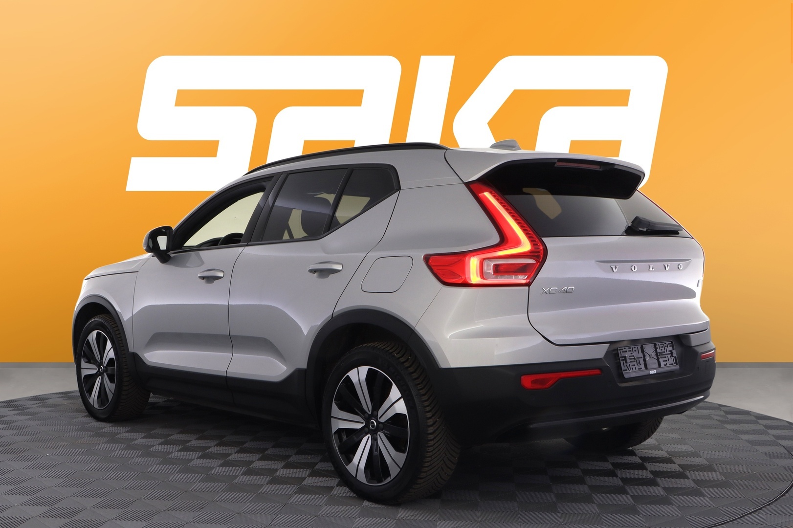 VOLVO XC40 2023