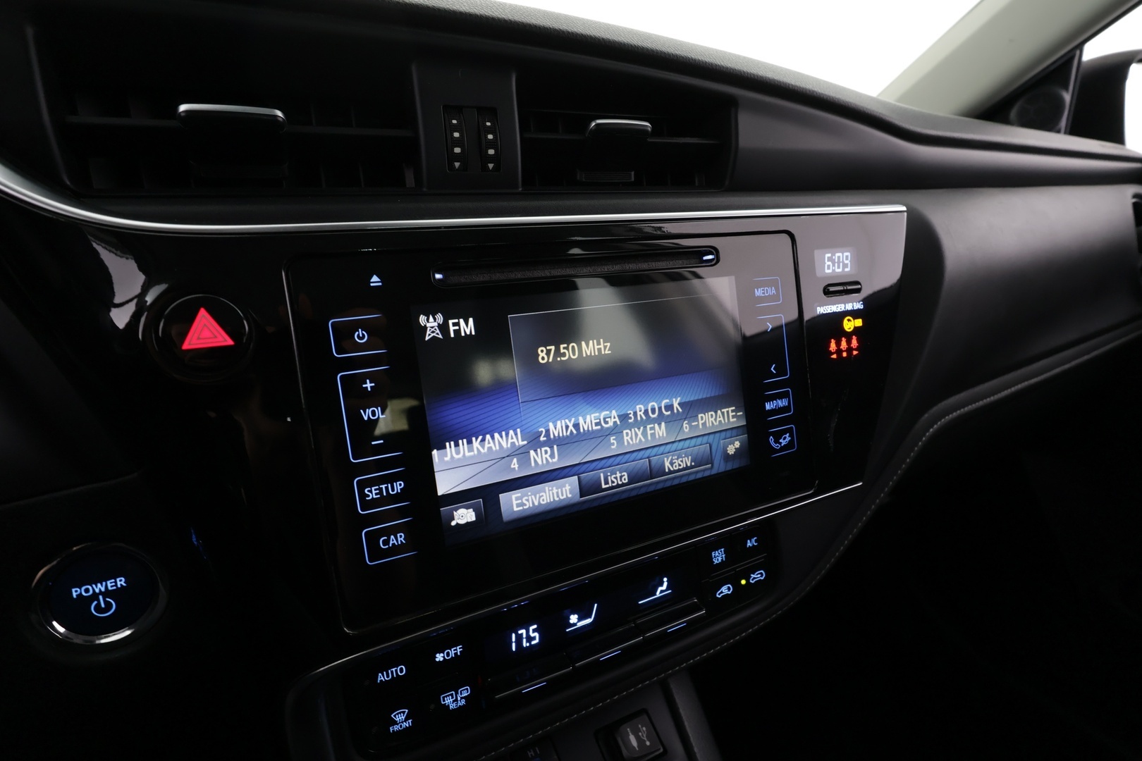 TOYOTA Auris 2019