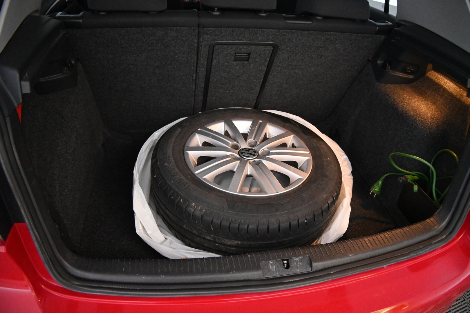 VOLKSWAGEN Golf 2012