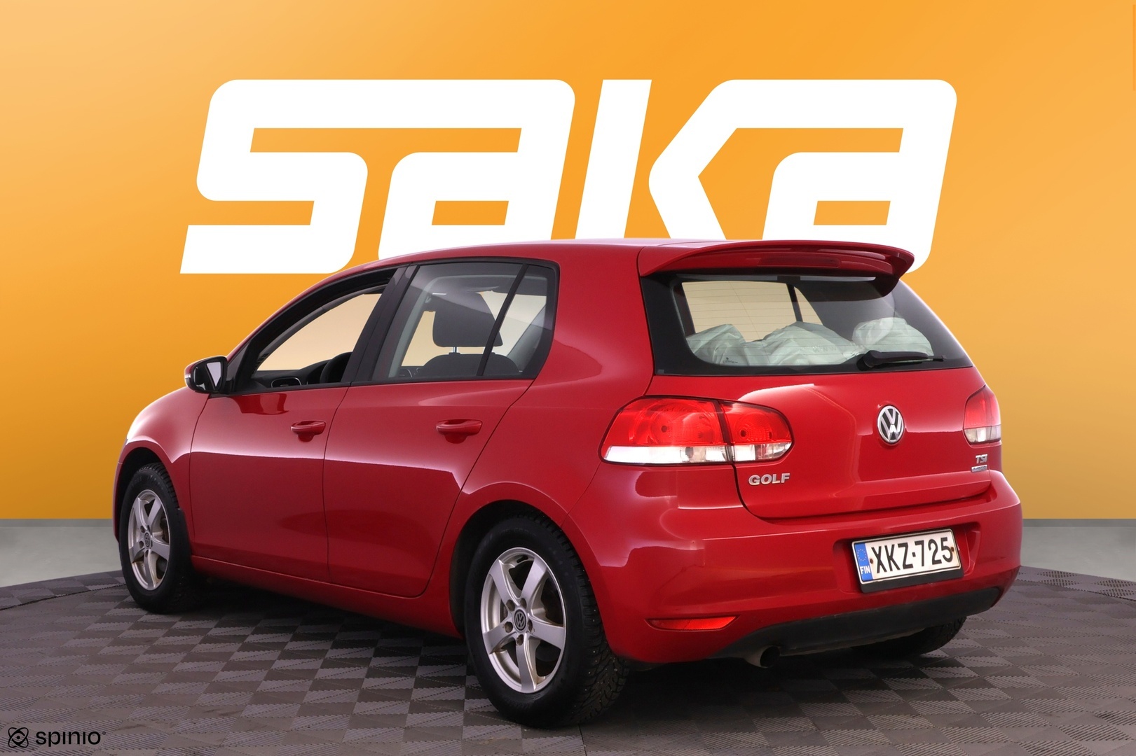 VOLKSWAGEN Golf 2012