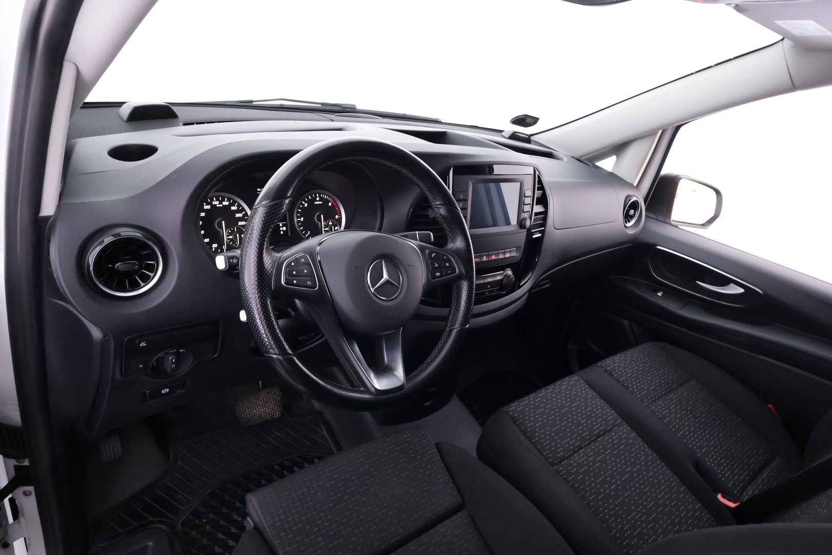 MERCEDES-BENZ Vito 2022