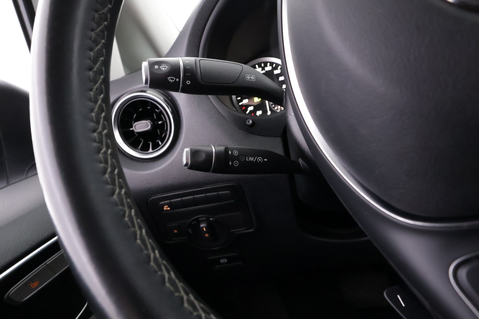 MERCEDES-BENZ Vito 2022
