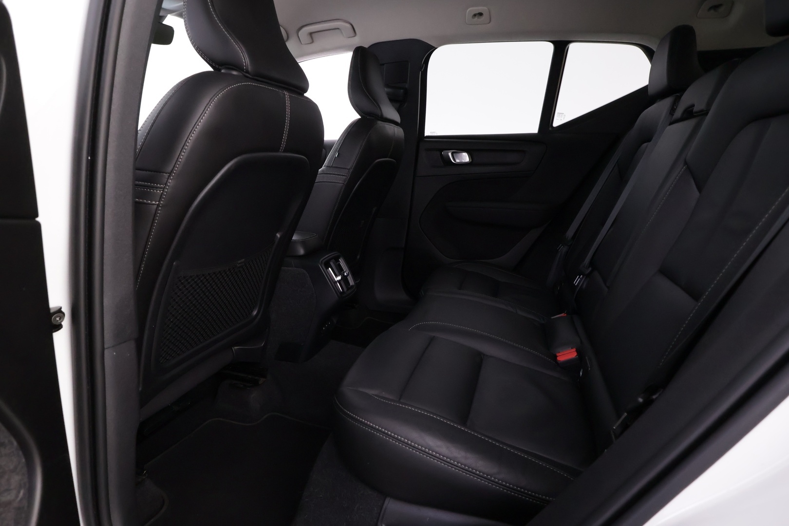 VOLVO XC40 2022