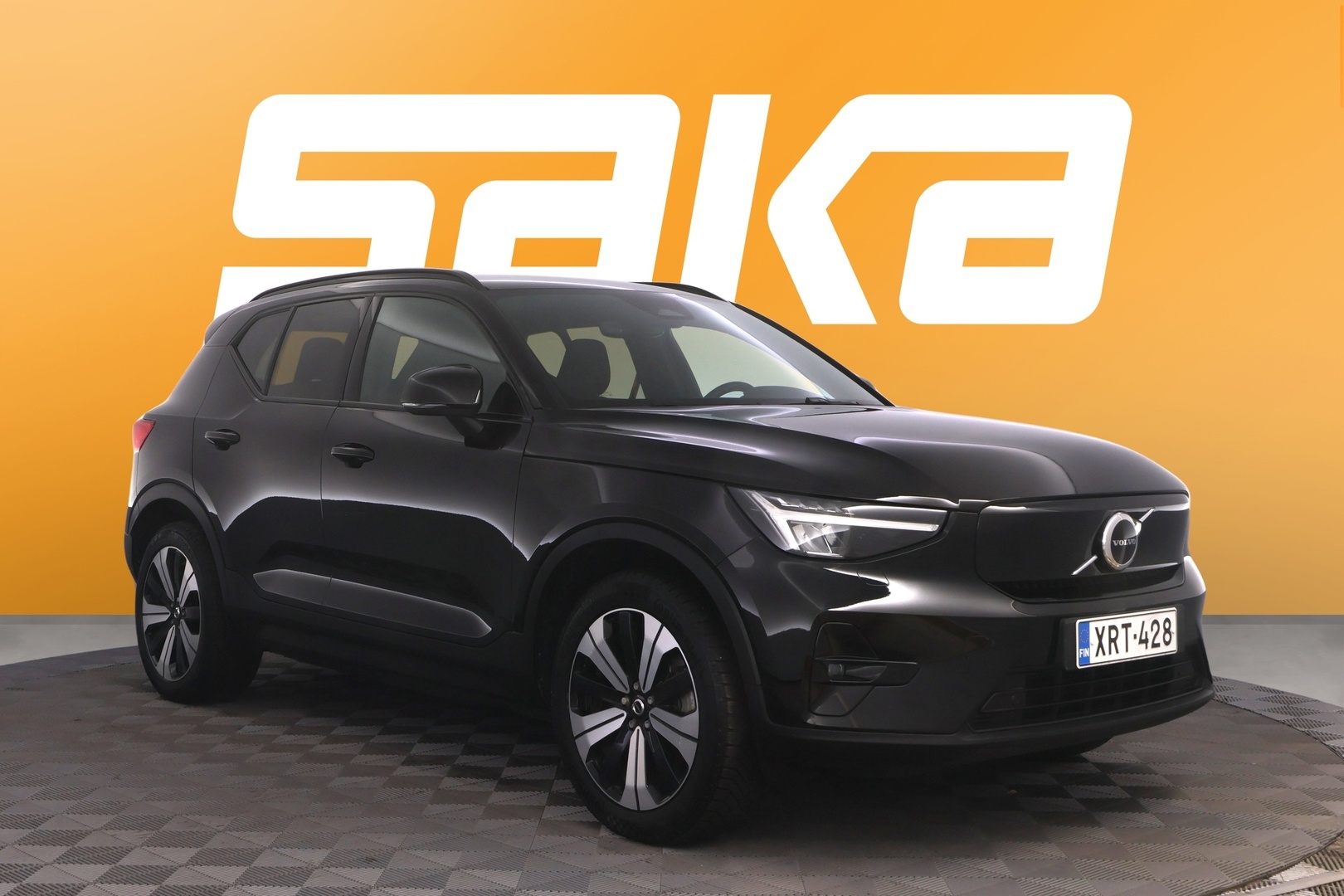 VOLVO XC40 2023