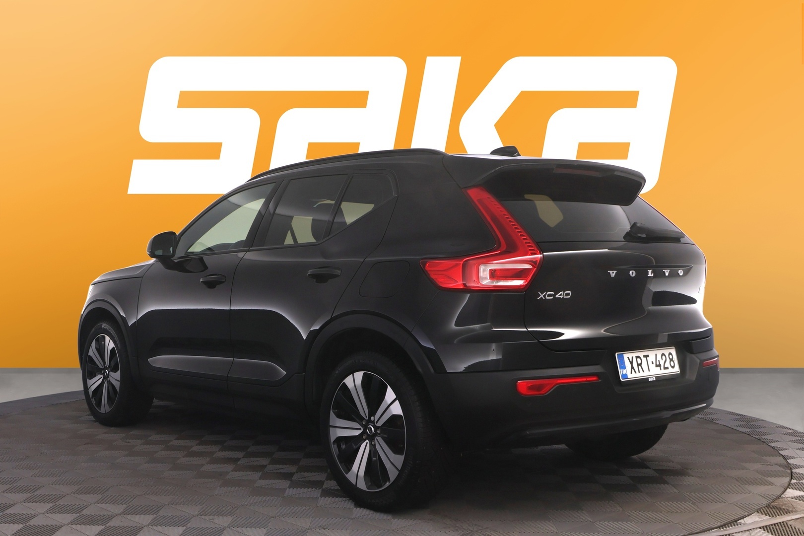 VOLVO XC40 2023